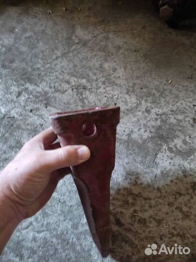 Коронки на экскаватор камацу