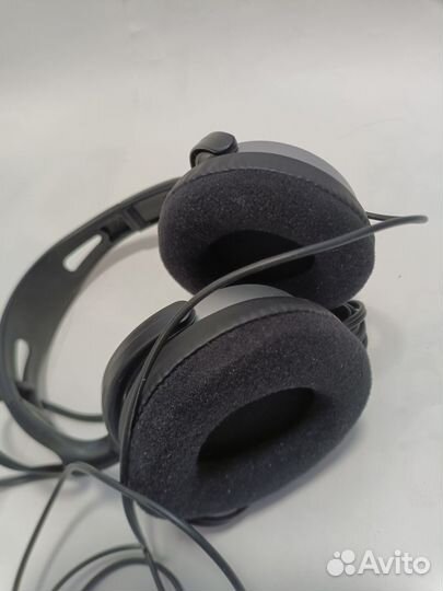 Студийные наушники Philips