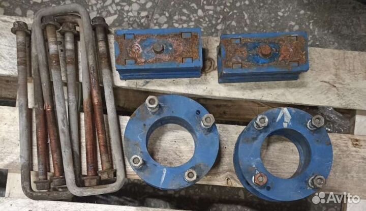 Боди-лифт +75 мм. Тойта тундра