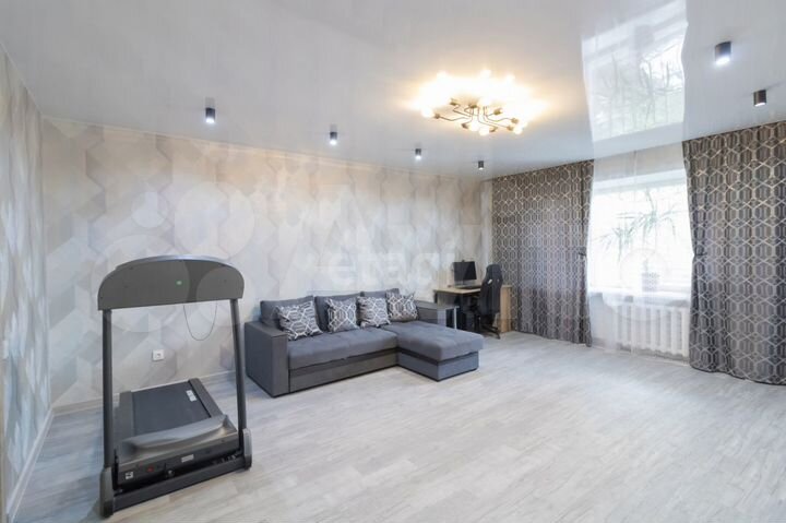 3-к. квартира, 104,7 м², 1/4 эт.