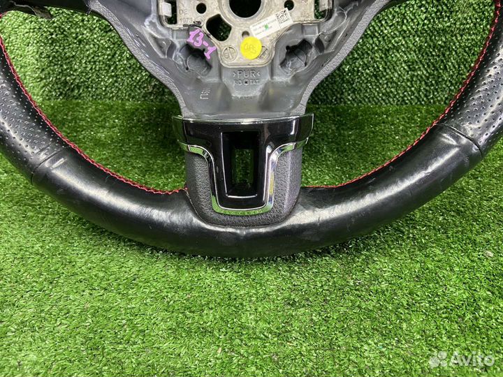 Руль volkswagen golf 6 5K1 caxa 2009