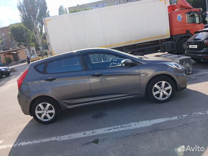 Hyundai Solaris 1.4 AT, 2013, 203 000 км