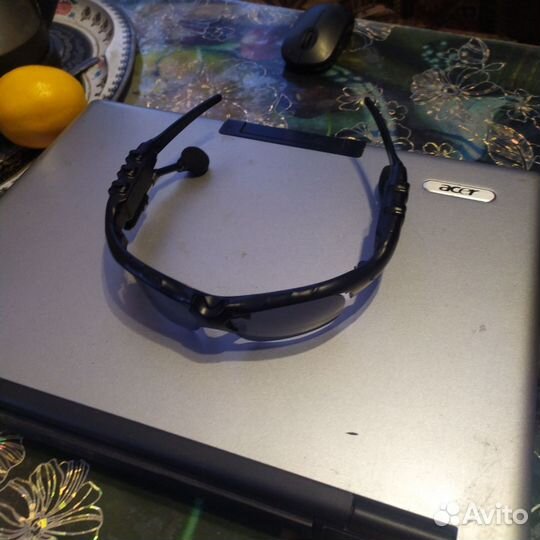 Солнцезащитные очки с блитузом полный комлект новы
