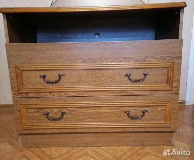 Тумба под телевизор