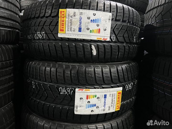 Pirelli Winter Sottozero 3 245/30 R20 и 305/30 R20 92W