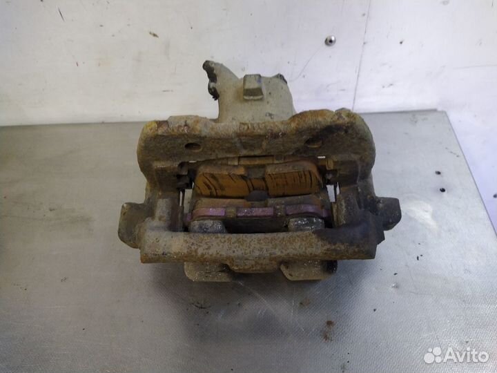 Суппорт задний 3,6 дизель Range Rover Vogue 3