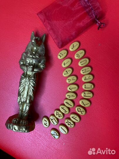 Статуэтка анубис