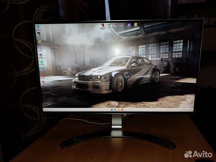 Монитор 24 дюйма