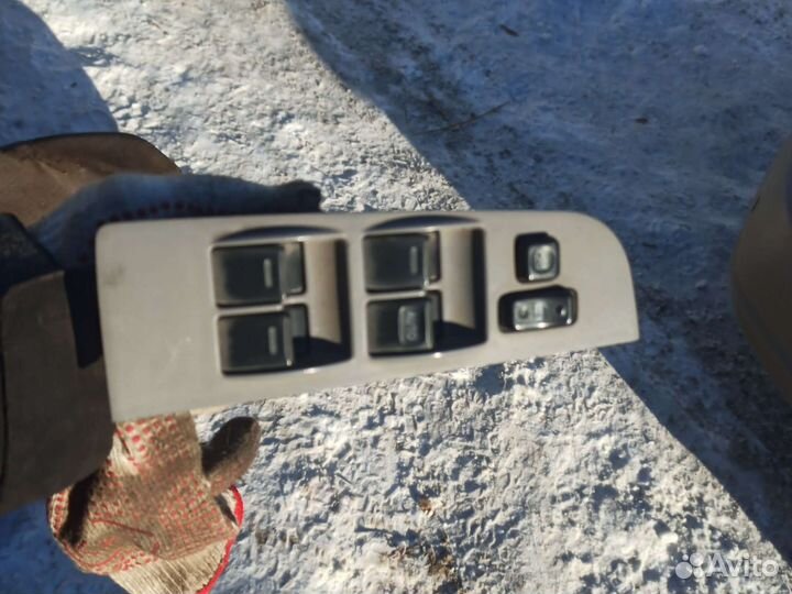 Блок кнопок Toyota sprinter ae110 starlet ep91