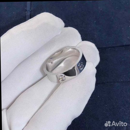 Cartier кольцо Love 0.22ct