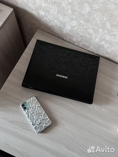Ноутбук Samsung