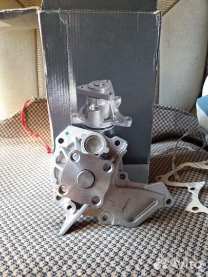 Продаётся помпа на форд - фокус. 2