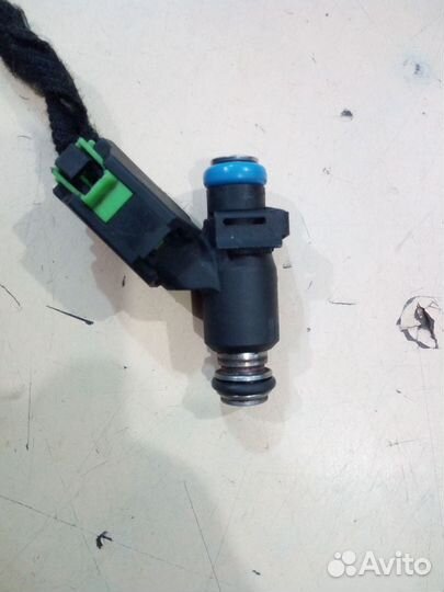 Форсунка топливная Chevrolet Cruze 2009-2015