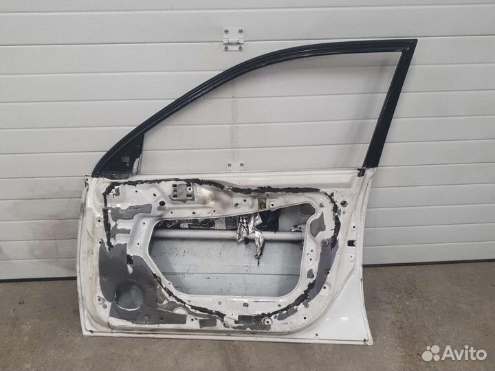 Дверь от Toyota carina st190