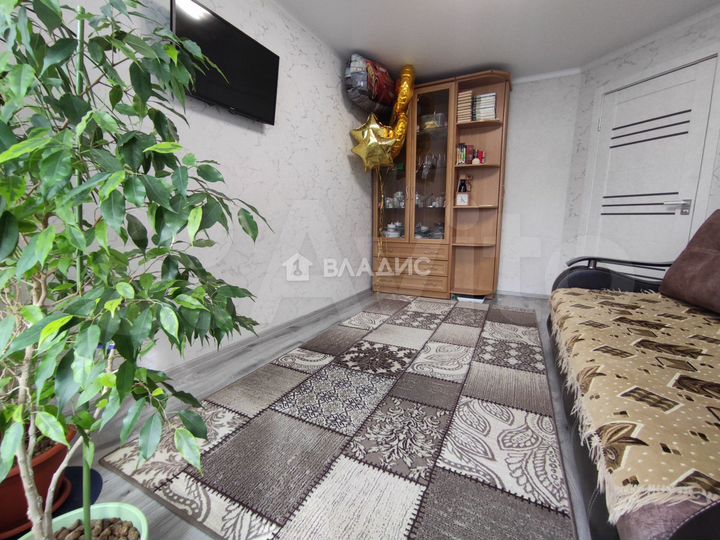 3-к. квартира, 55 м², 2/4 эт.