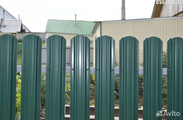 Металлический штакетник с фигурным резом