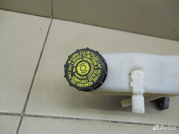 Цилиндр тормозной главный Yaris 2005-2011