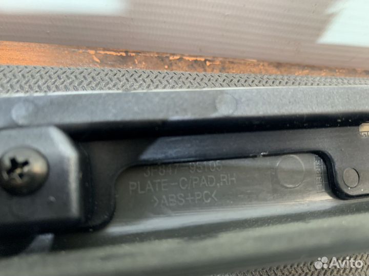 Накладка торпедо Kia Opirus 2010