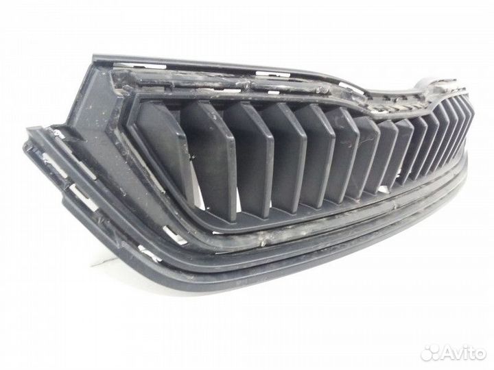 Решетка радиатора Skoda Rapid 2