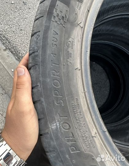 Michelin Pilot Sport 4 SUV 235/50 R19