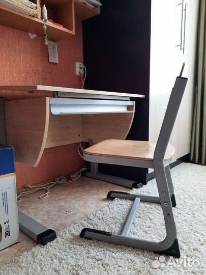 Детский стол (парта) и стул растущие