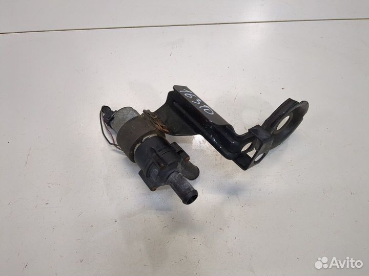 Насос водяной Volvo XC90, 2007