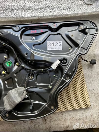 Стеклоподъемник задний правый VW Passat B6