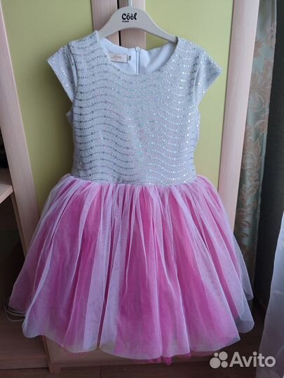 Платье нарядное 128размер
