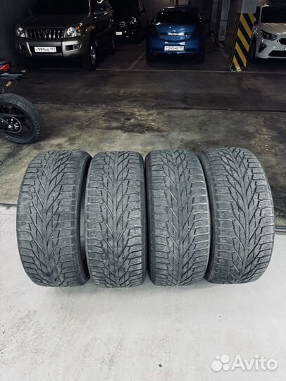 Nokian Tyres Hakkapeliitta R2 SUV 275/50 R20