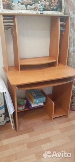 Компьютерный стол