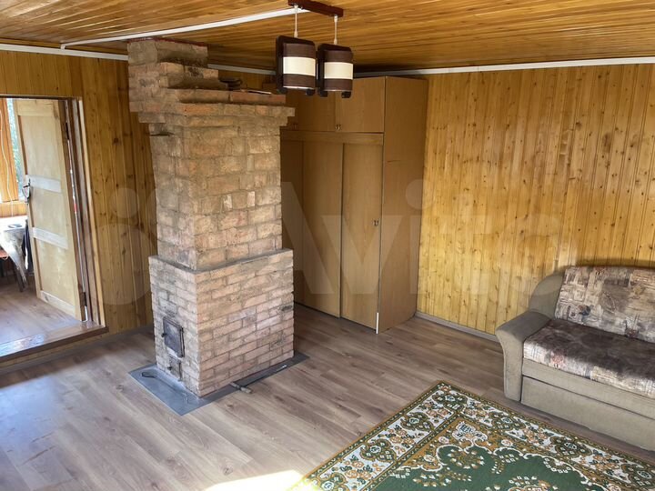 Дом 40 м² на участке 4 сот.