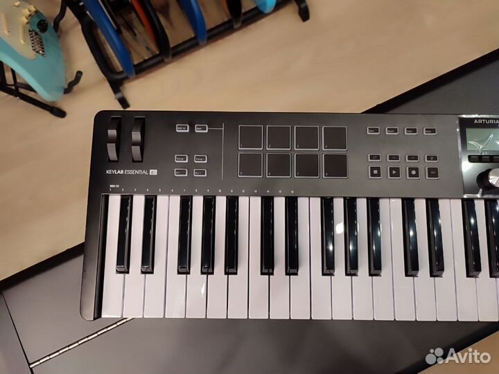 Arturia KeyLab Essential 61 Black - midi клавиатур