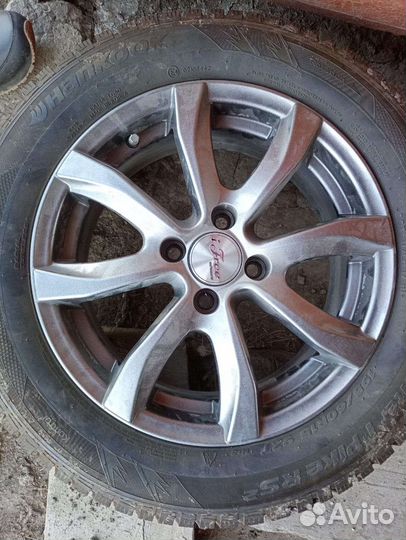 Hankook Winter I'Pike RS2 W429 195/60 R15