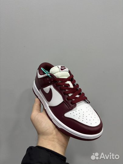 Кроссовки nike женские