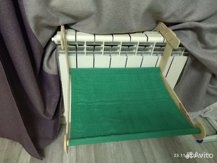 Лежанка для кошек на батарею