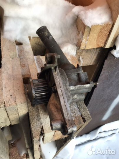 Помпа tayota celica