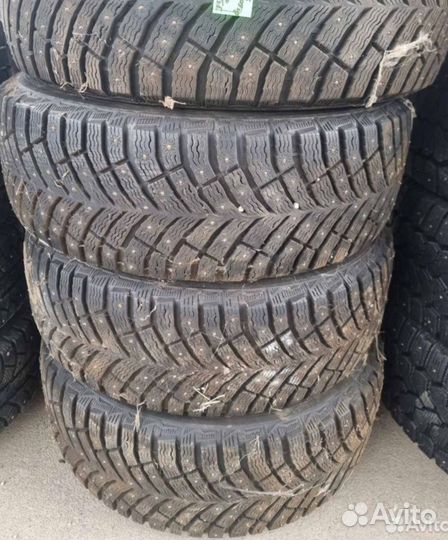 Michelin X-Ice North 4 205/55 R16