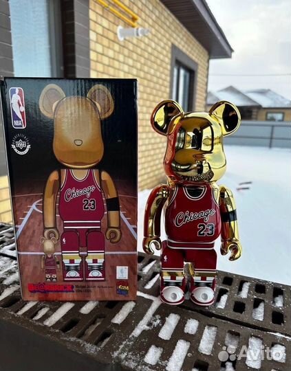Bearbrick 28 см