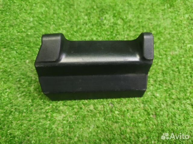 Кронштейн Skoda Octavia A5 2004 - 2013