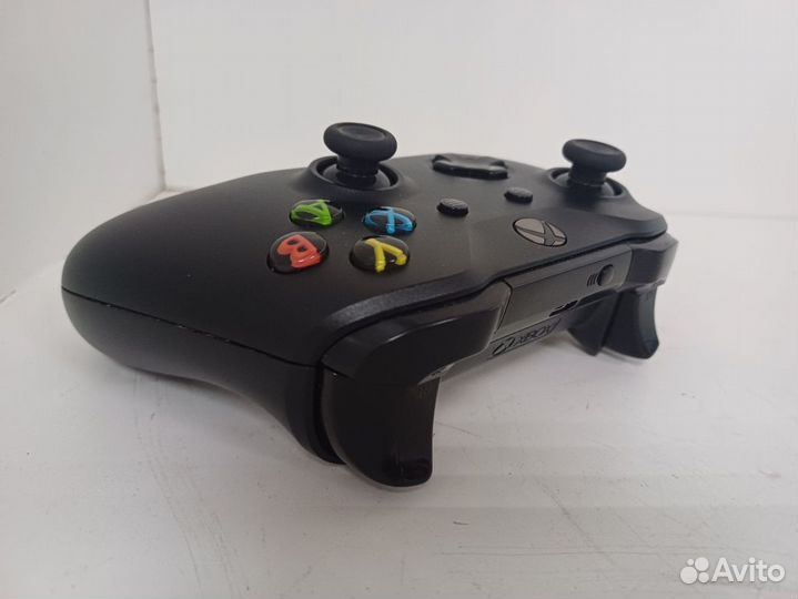 Игровые манипуляторы Microsoft Xbox ONE