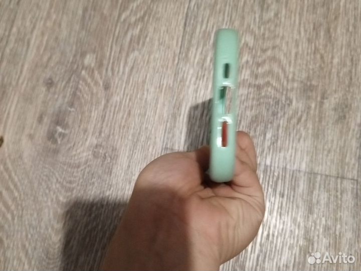 Продаю чихол на айфон 12