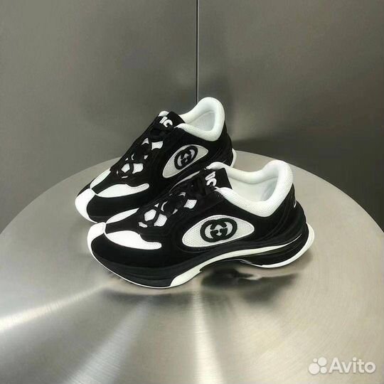 Кроссовки женские gucci