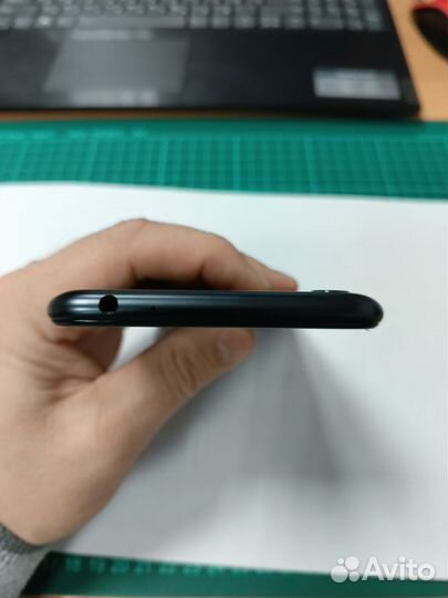 HONOR 8C, 4/32 ГБ