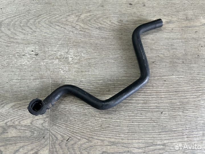 Трубка вакуумная для Skoda Rapid