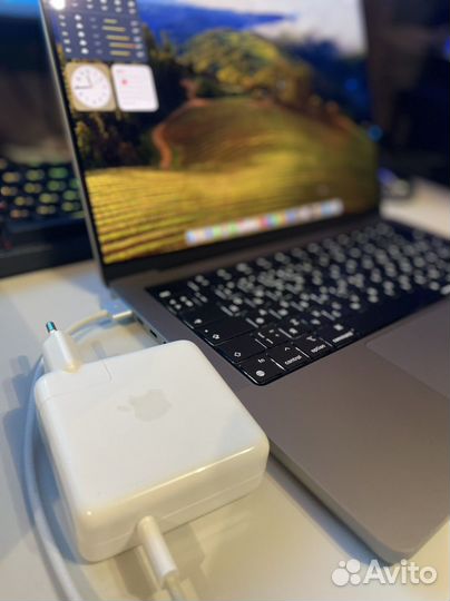 Macbook pro 14 m1 16 512