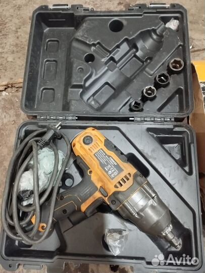 Гайковерт ударный