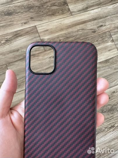 Чехол на iPhone 11 pitaka