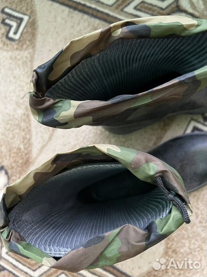 Резиновые сапоги новые