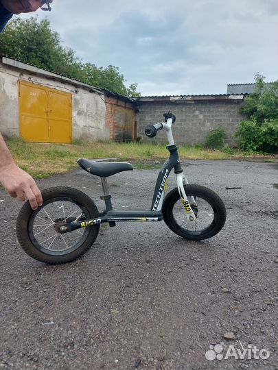 Беговел детский бу