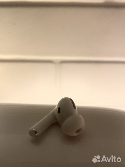 Левый наушник Apple AirPods Pro оригинал